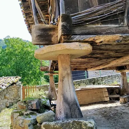 La Casita De Espinaredo * Infiesto